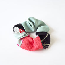 Load image into Gallery viewer, Example: Scrunchie Silk & Cotton