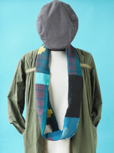 画像をギャラリービューアに読み込む, Loop Scarf Silk Cross Green